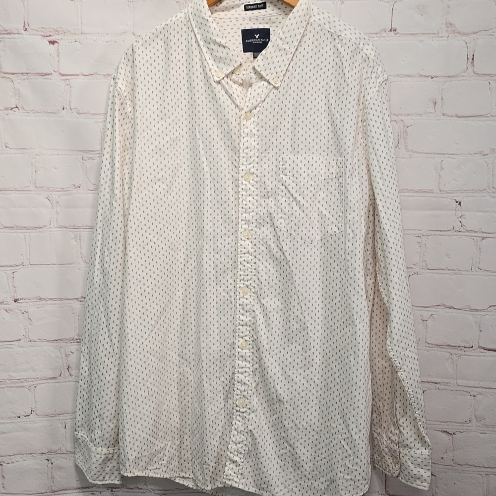 American Eagle Seriously Soft Geometric Causal Button Down Mens Size XXL